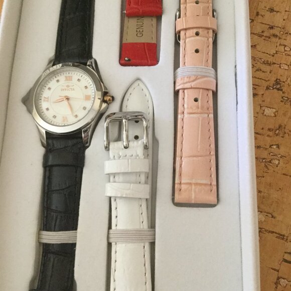 Invicta watch set excellent like new condition battery just replaced works great - Picture 5 of 9